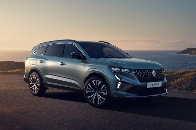 Кроссовер Renault Espace обновился раньше родственного Austral