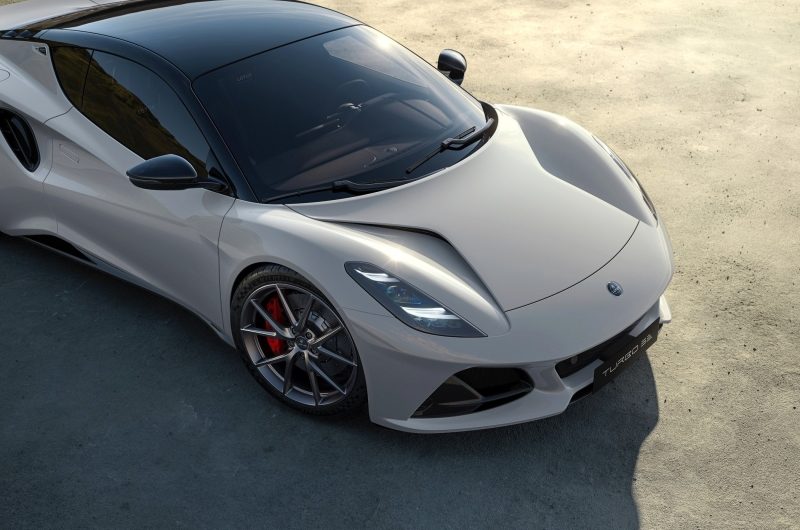 Lotus Emira Turbo SE с более мощным мотором от Mercedes-AMG добрался до Европы