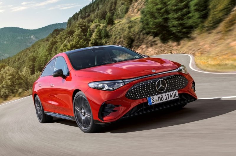 Новый Mercedes-Benz CLA: располневший кузов, две электрические версии и три c ДВС