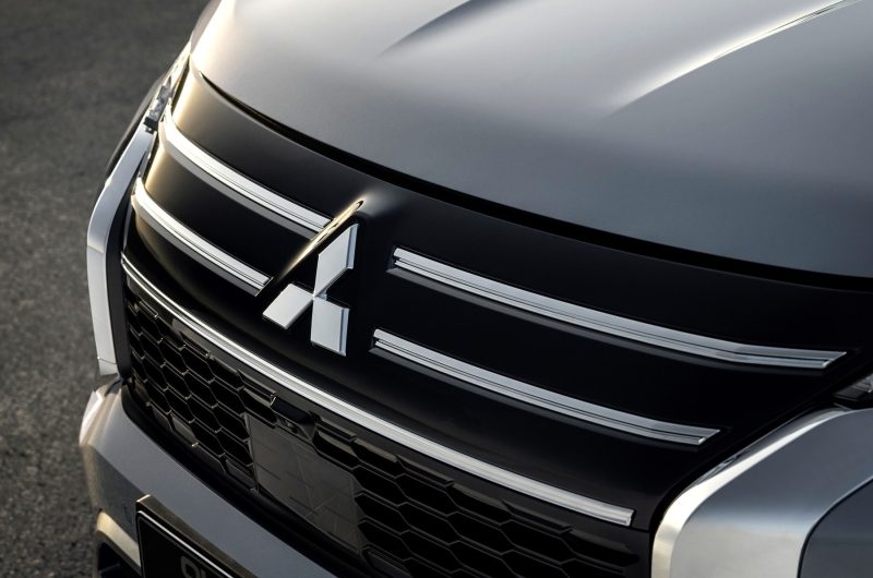 Под треск альянса: Mitsubishi разработает новый Outlander без участия Nissan и Renault