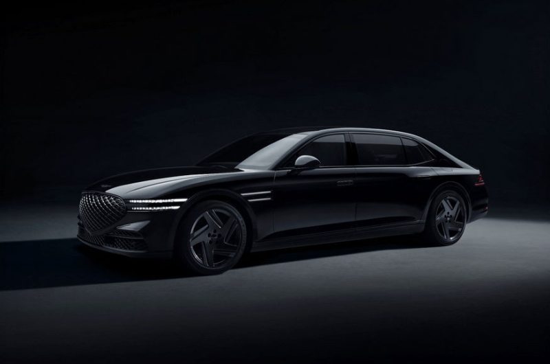 Удлинённый седан Genesis G90 получил «чёрную» версию
