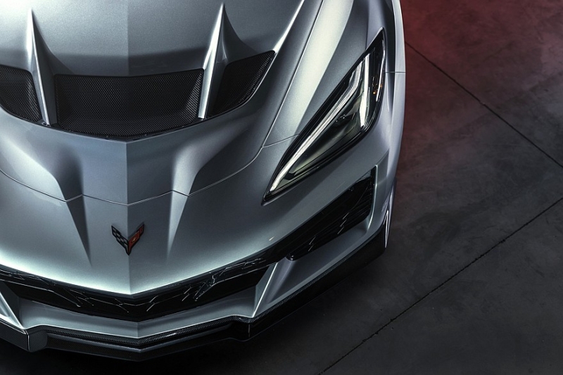 Chevrolet Corvette ZR1X: новая полноприводная гибридная топ-версия мощностью 1267 л.с.