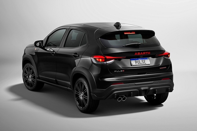 Обновлённый кроссовер Fiat Pulse: теперь и «горячая» версия от Abarth