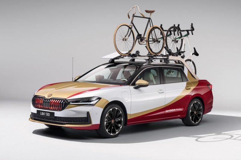 Skoda Superb превратили в пикап со сдвижной пассажирской дверью