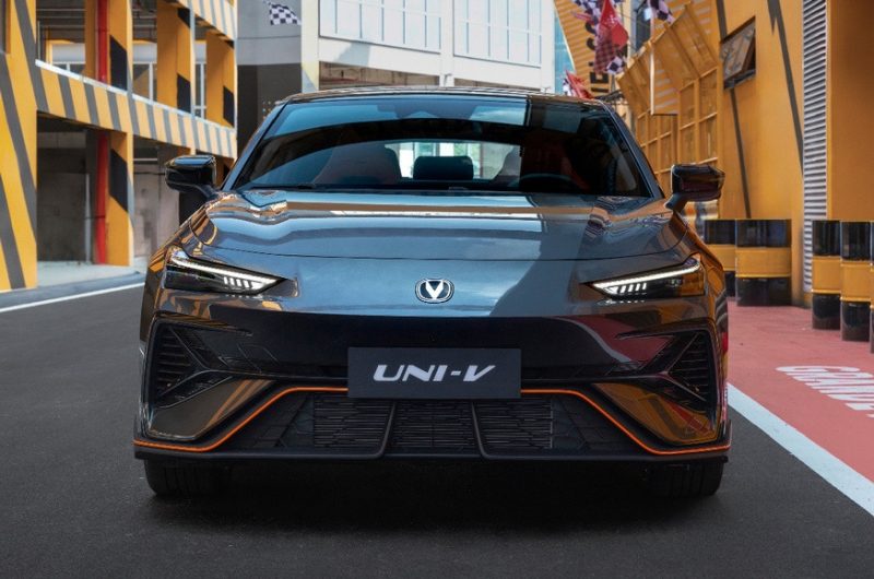 Changan Uni-V с новым дизайном: больше официальных фото