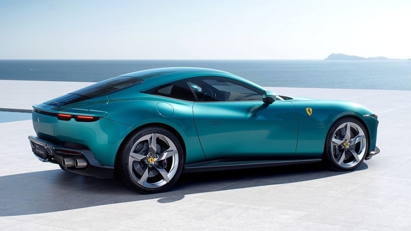Ferrari Amalfi пришёл на смену модели Roma: тот же профиль, но с массой новых деталей