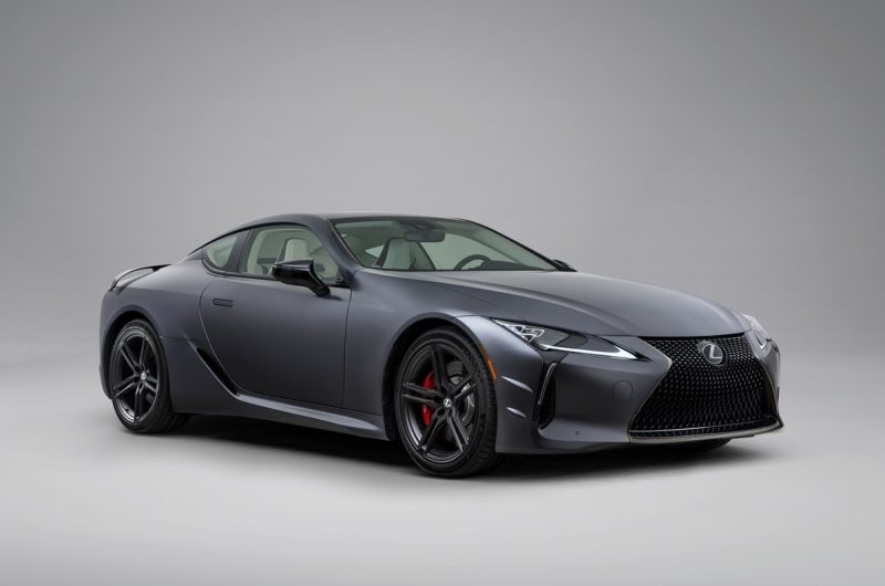 Lexus LC 500 лишился гибридной версии и получил исполнение Inspiration