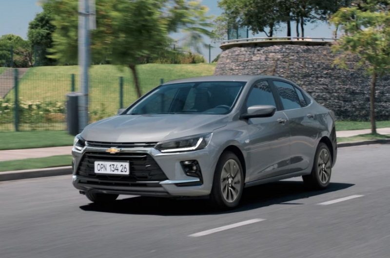 Теряющий покупателей Chevrolet Onix пережил рестайлинг: официальные фото