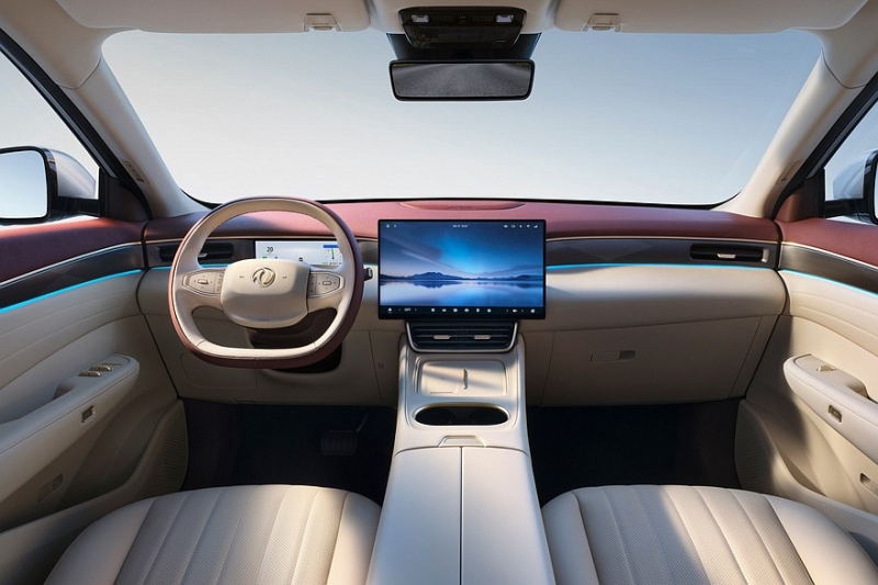 Dongfeng Aeolus L8 предложен с привлекательными ценами, кроссовер планируют привезти в РФ