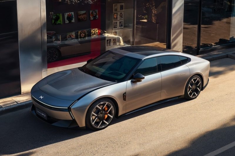 Эффектный лифтбек Xpeng P7 вызвал ажиотажный спрос после премьеры