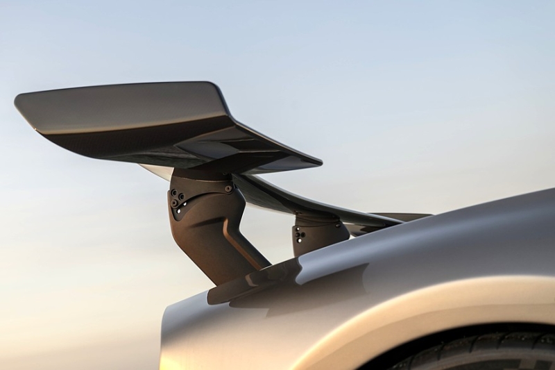 Hennessey Venom F5 Revolution LF: форсированный до 2059 л.с. V8, МКП и задний привод