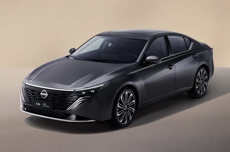 Новый седан Nissan Teana показался на официальных снимках