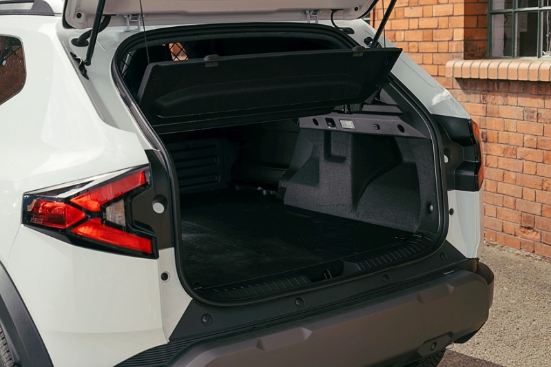 Без бразильского размаха: Dacia Duster превратился в куцый пикап с двухрядной кабиной