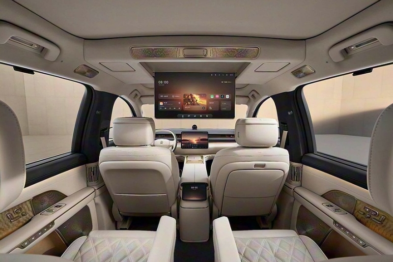 Флагманский кроссовер Nio ES8 нового поколения поступил в продажу: мощнее и дешевле