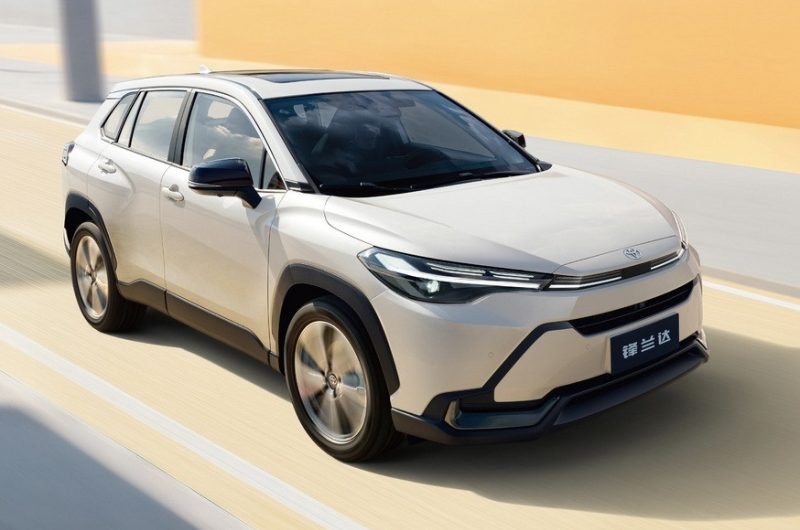 Кроссовер Toyota Frontlander после рестайлинга отдалился от Corolla Cross