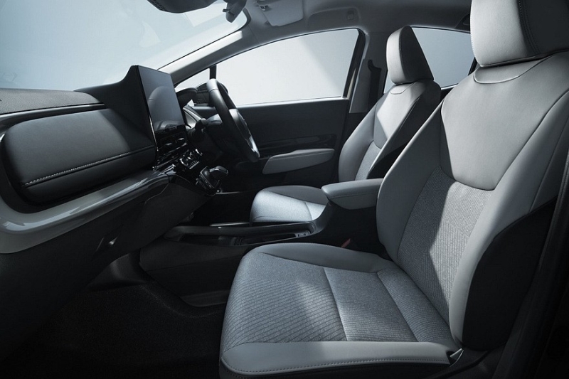 Обновлён хэтч Toyota Aqua: облик в стиле старших моделей и расширенный список оборудования