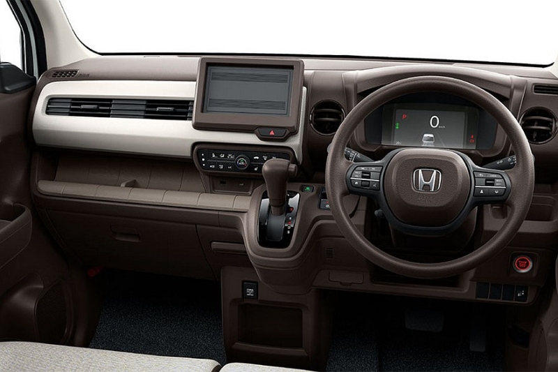 Обновлён теряющий покупателей компакт Honda N-WGN