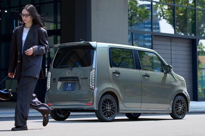 Обновлён теряющий покупателей компакт Honda N-WGN