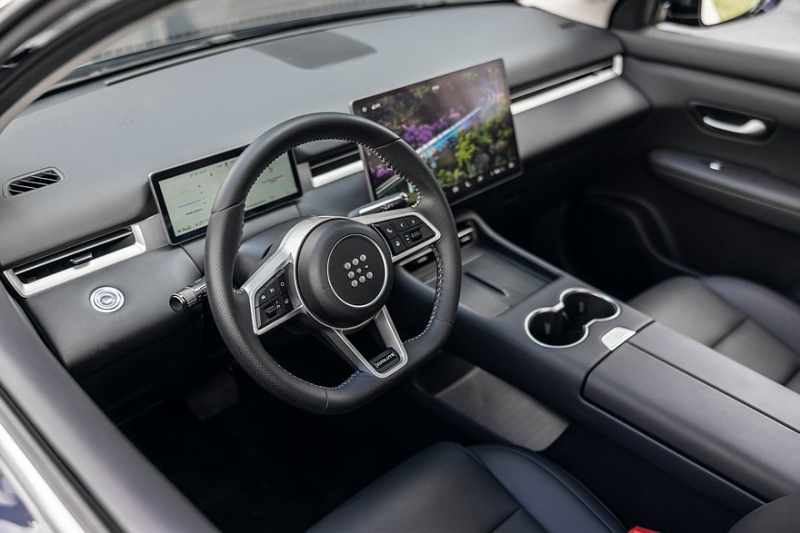 Обновлённый кроссовер Evolute i-Space: оснащение и цены