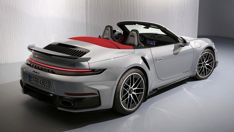 Обновлённый Porsche 911 Turbo S: гибридные 711 л.с., масса 1740 кг и 2,5 с до «сотни»