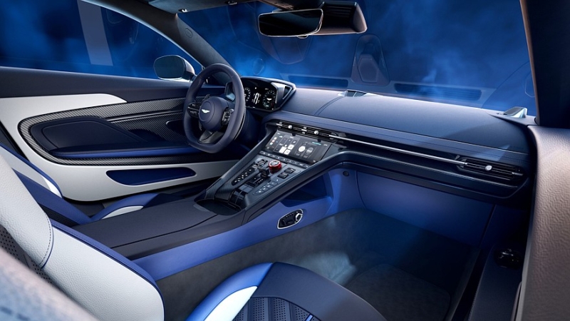 Aston Martin DB12 S: доработанное шасси и 700-сильный V8 с особо сочным звуком