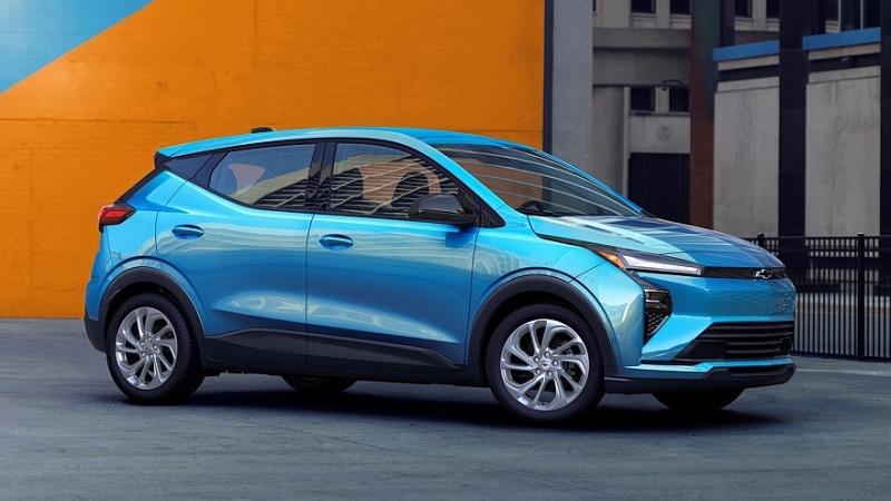 Chevrolet Bolt вернулся: только кроссовер, освежённый дизайн, новое «железо»