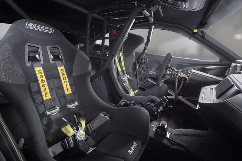 Dodge Charger получил мотор V8 Hemi и готовится обкатать его на гонках