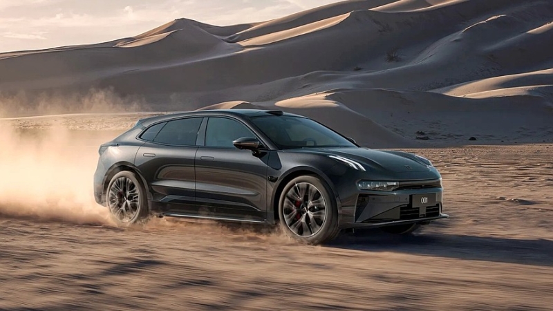 Ещё раз обновлённый Zeekr 001 выходит на рынок: больше мощности, богаче оснащение