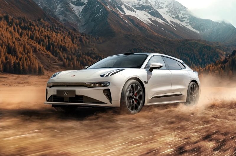 Ещё раз обновлённый Zeekr 001 выходит на рынок: больше мощности, богаче оснащение