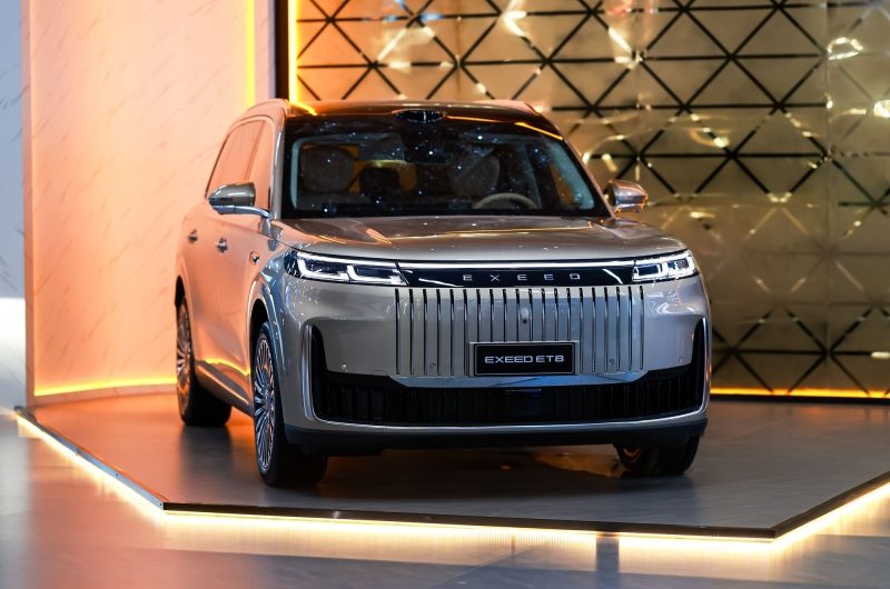 Exeed анонсировал запуск нового кроссовера ET8