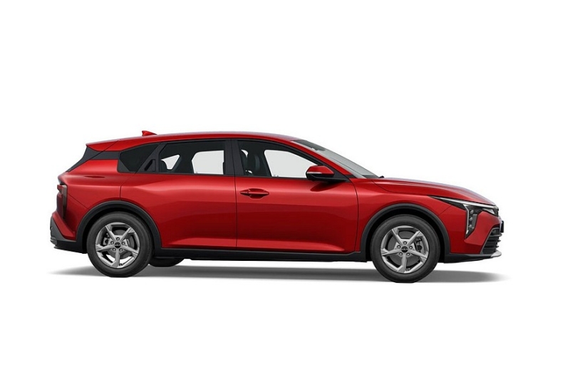 Хэтчбек Kia K4 на замену Ceed: показана стандартная версия
