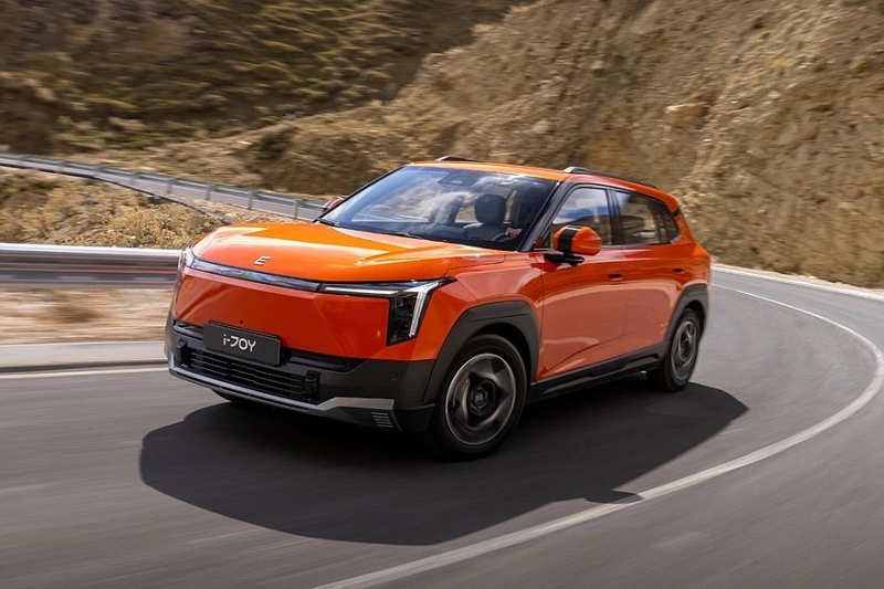 Кроссовер Nammi 06 от Dongfeng добрался до России под видом Evolute i-Joy нового поколения