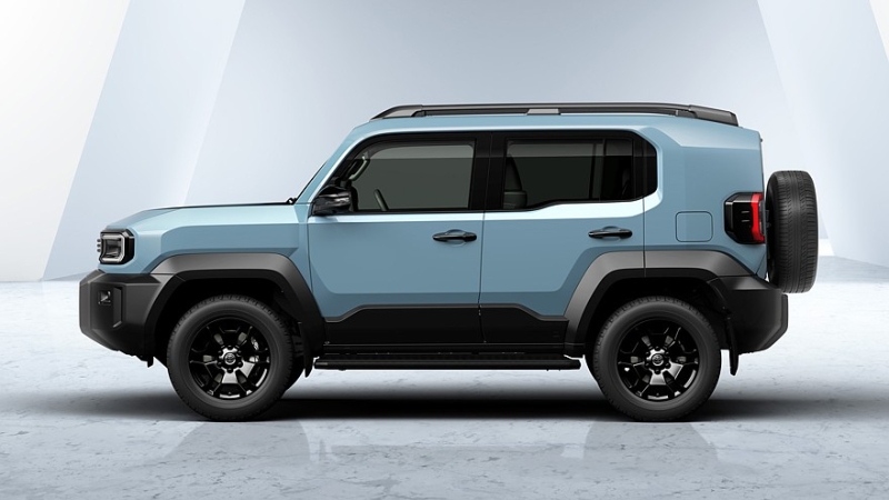 Маленький, брутальный и только с ДВС: рассекречен Toyota Land Cruiser FJ
