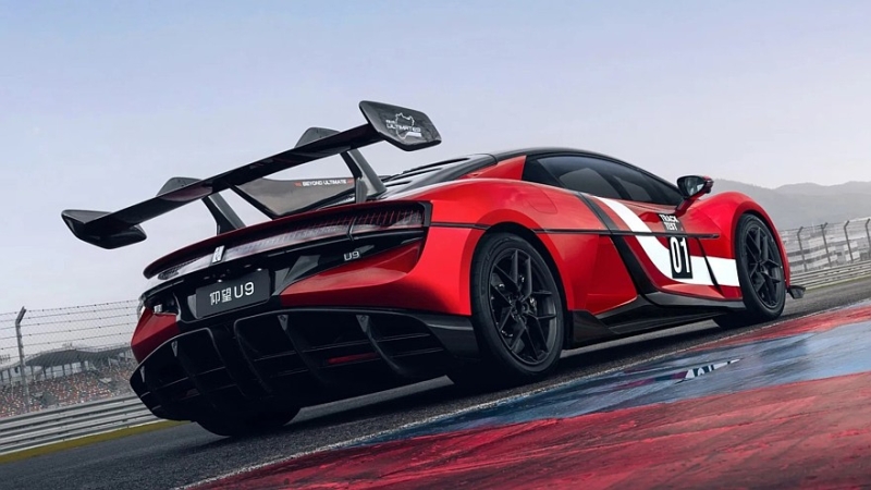 Неумолимая китайская мощь: Yangwang U9 Xtreme установил новый рекорд Нюрбургринга
