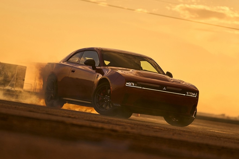 Самый мощный электрический Dodge Charger отменён, вместо него будет топ-версия с V8