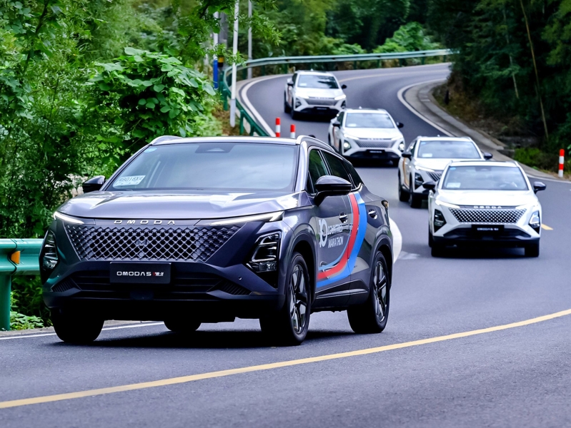 В рамках Международного саммита Omoda и Jaecoo приняли участие в «Гибридном марафоне»