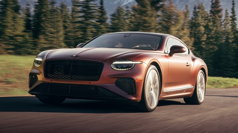 Bentley пересмотрела стратегию: новинка с V8 и продление срока жизни подключаемым гибридам