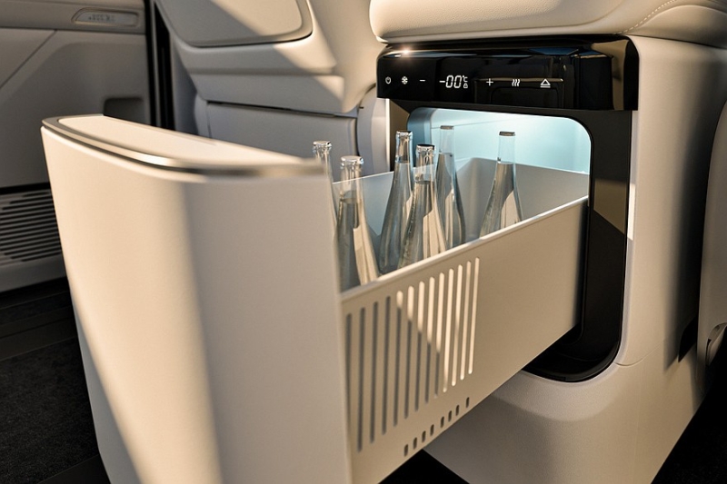 Geely Galaxy V900 готовится к старту продаж: минивэн уже установил необычный рекорд