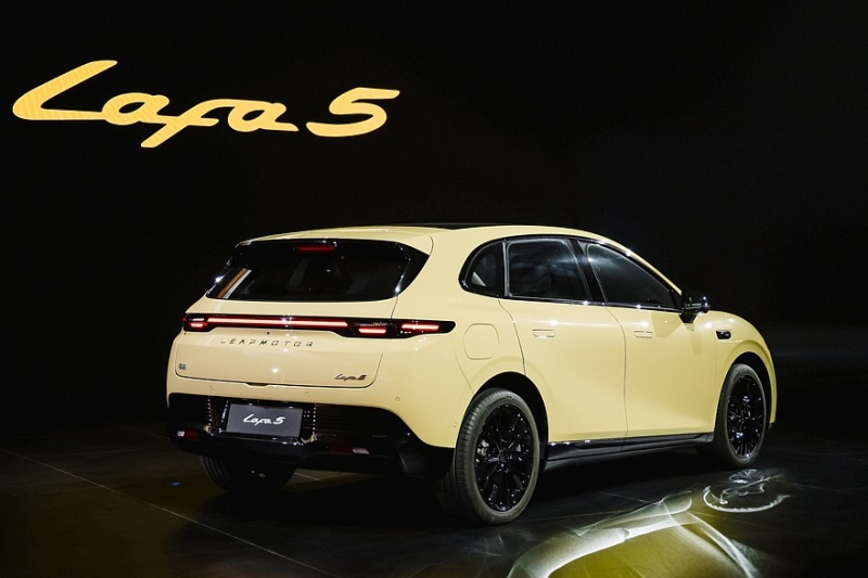 Хэтчбек Leapmotor Lafa 5 выходит на рынок, на очереди – Европа