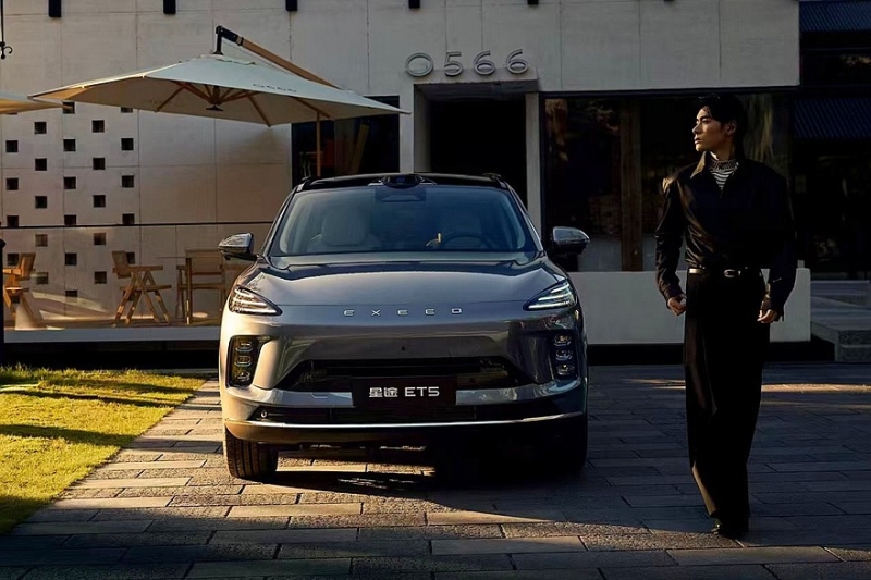 Кроссовер Exeed ET5 на базе Exeed TXL стартует в двух версиях