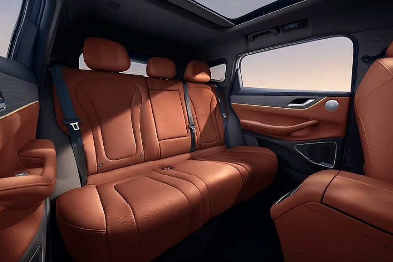 Кроссовер Exeed ET5 на базе Exeed TXL стартует в двух версиях