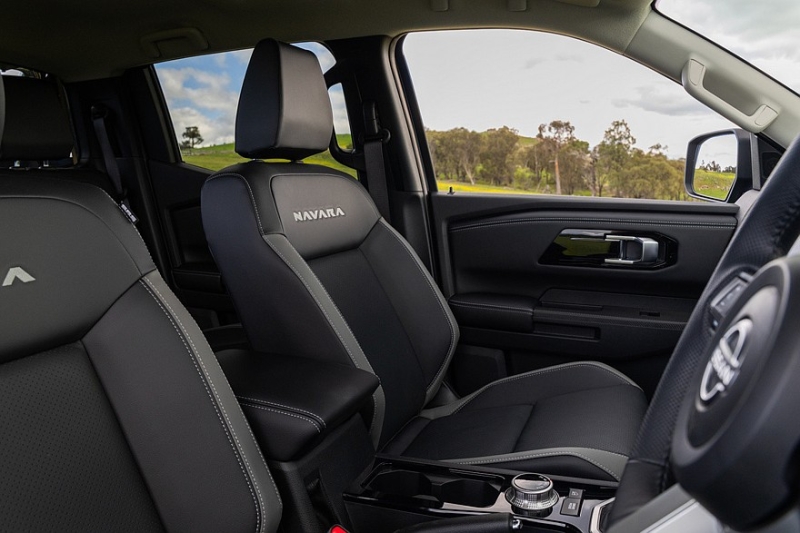 Новый пикап Nissan Navara на базе Mitsubishi L200: топовый дизель и только полный привод