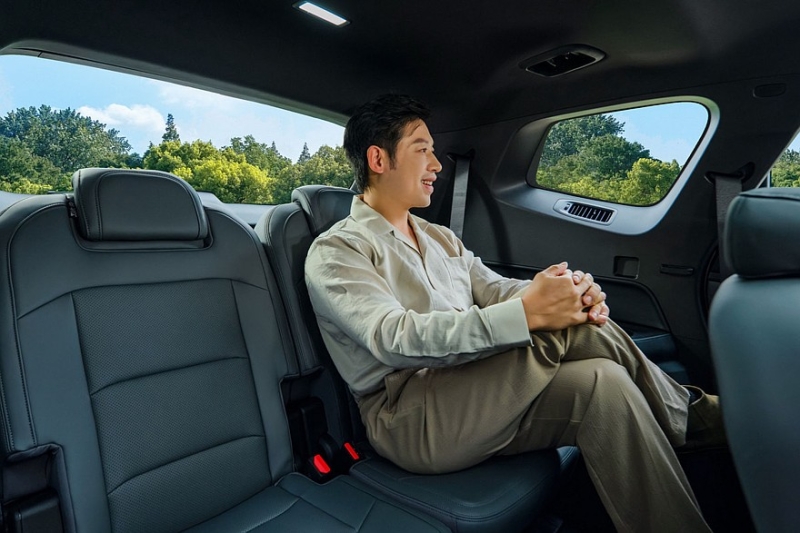 Объявленный новым поколением кроссовер Geely Okavango: больше версий