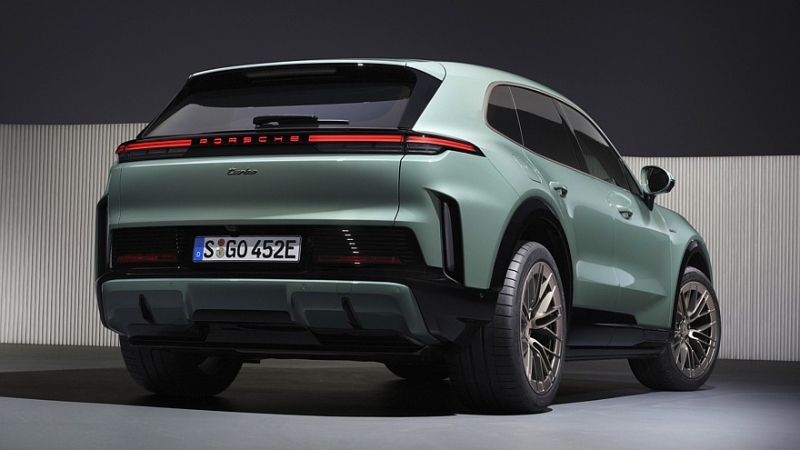 Porsche Cayenne Electric сбросил маску: две версии, до 1156 л.с. и беспроводная зарядка