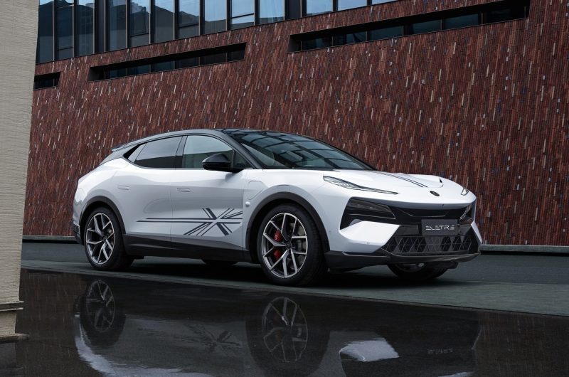 Просто добавь ДВС: убыточный Lotus представит первый мощный гибрид в январе