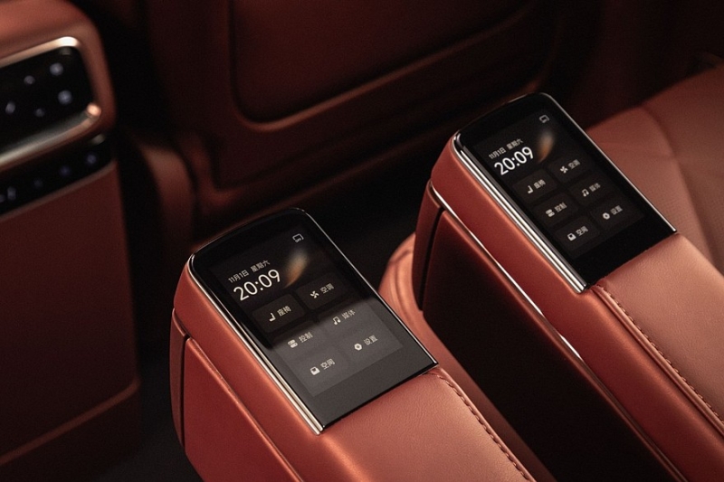 Роскошный кроссовер Voyah Taishan: успешный старт в Китае и премьера версии для России