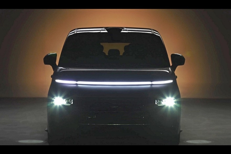 Роскошный минивэн Geely Galaxy V900 показался на первых официальных кадрах