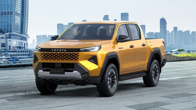 Toyota Hilux сменил поколение: интерьер в стиле Land Cruiser Prado и разнообразная техника