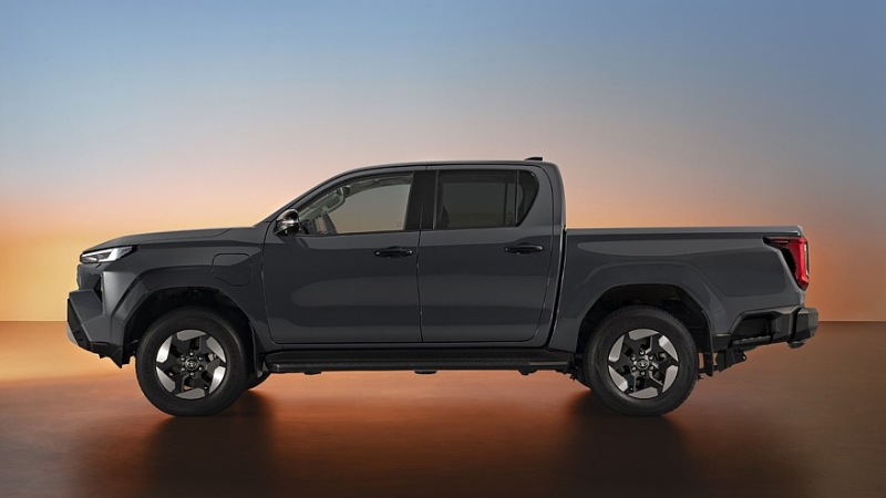 Toyota Hilux сменил поколение: интерьер в стиле Land Cruiser Prado и разнообразная техника