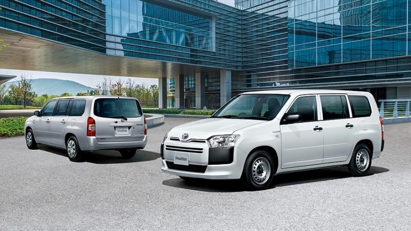 Toyota Probox получил обновки: в их числе иной руль и новый экран в приборном щитке